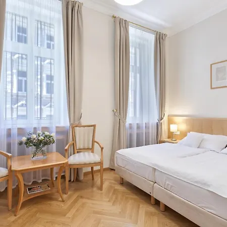 팔라틴 4* 카를로비바리