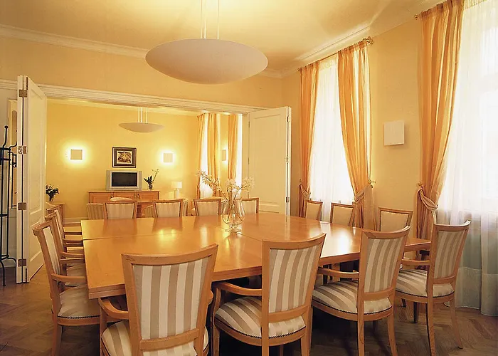 Hotell Palatin 4*
