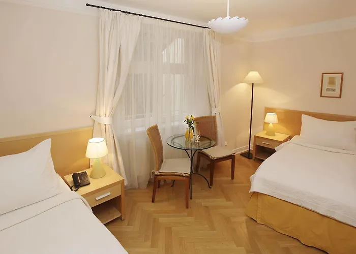 Hotell Palatin 4*